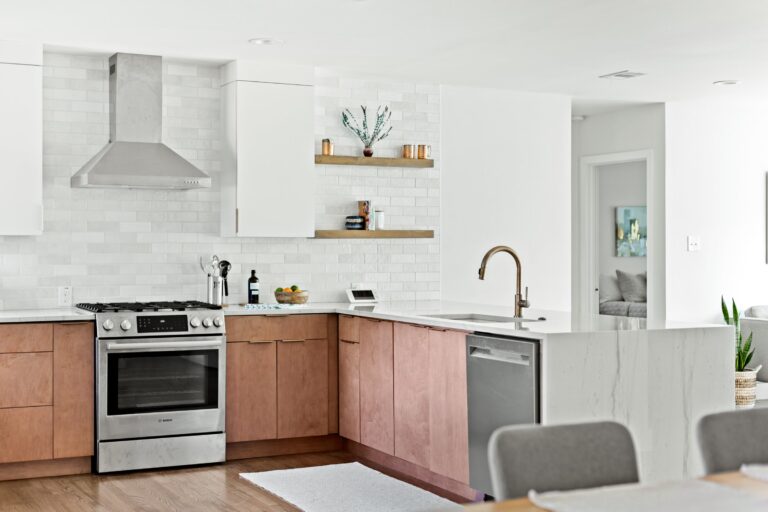 Interior image of kitchen in furnished renovated gorgeous home cottage for rent and lease in the midway hollow tx neighborhood.