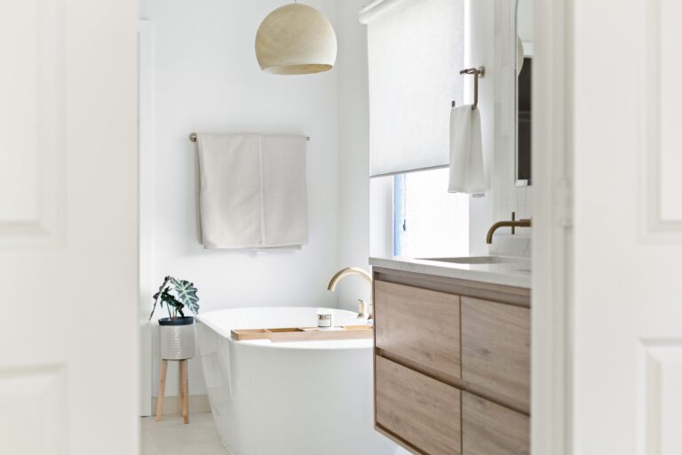 Interior image of bathroom in furnished renovated gorgeous home cottage for rent and lease in the midway hollow tx neighborhood.